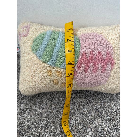 4 Corners Easter eggs hand hooked wool throw pillow - Picture 3 of 7